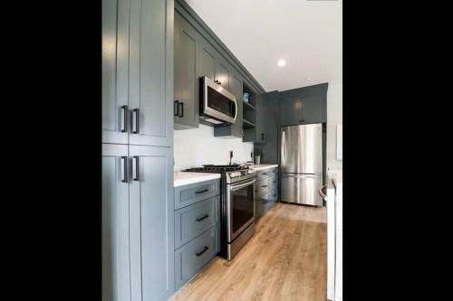 Centrally Located La Designer Home W 360 Roof Deck