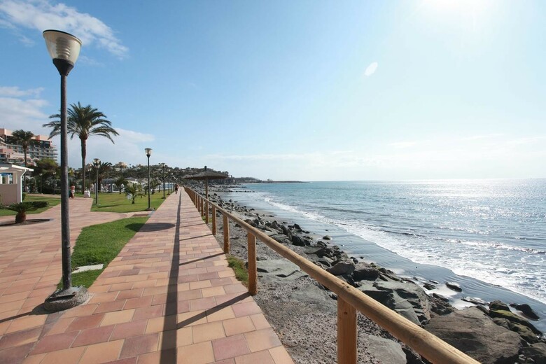 Grupotel Playa Feliz