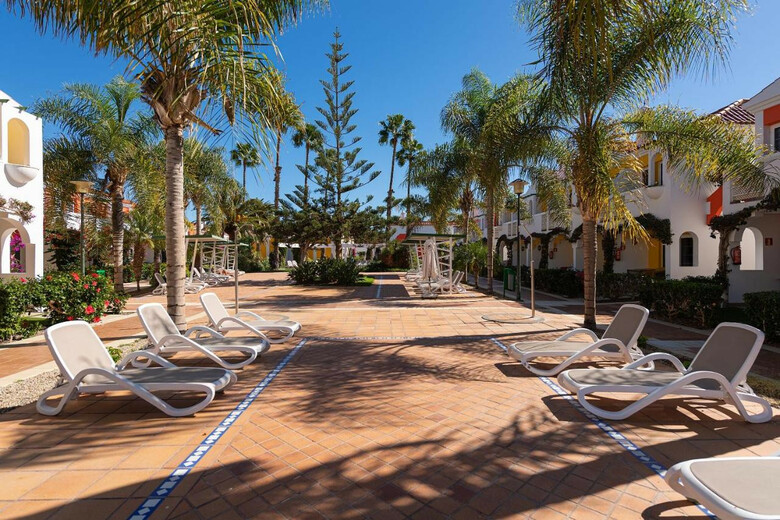 Apartamentos Cordial Green Golf