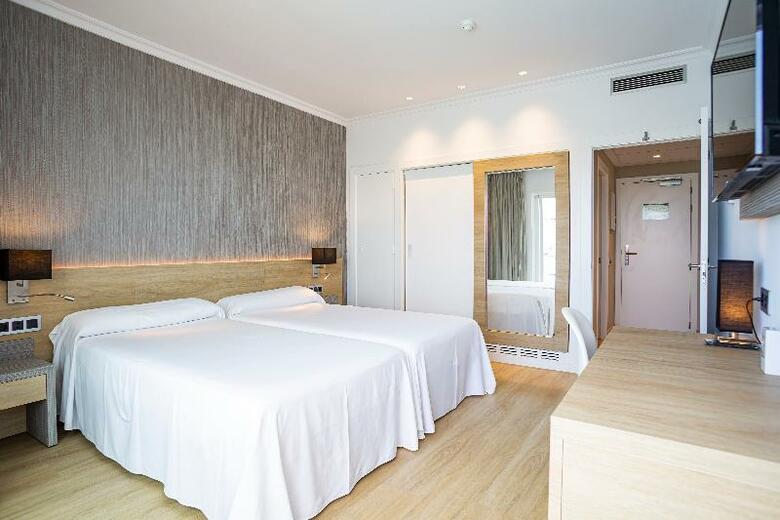 Hotel Simbad