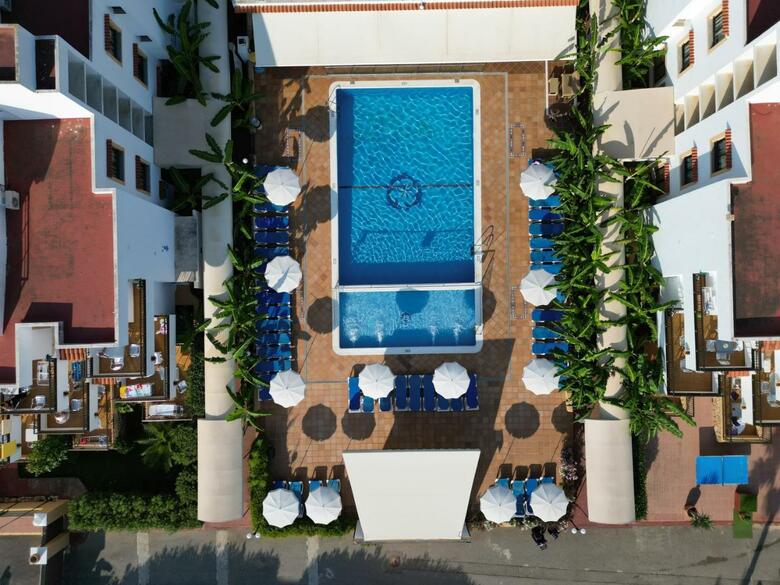 Invisa Hotel Casa Luis