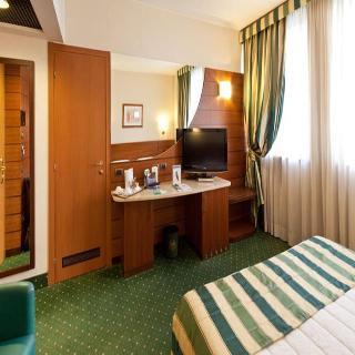 Hotel Mirage