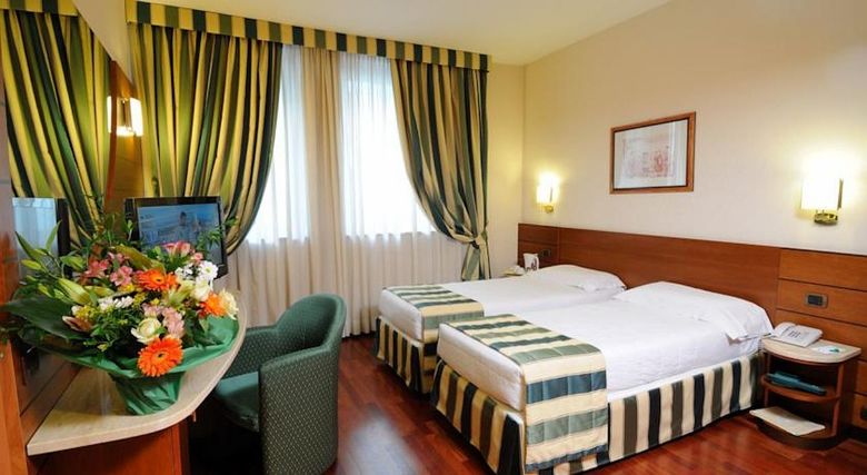 Hotel Mirage