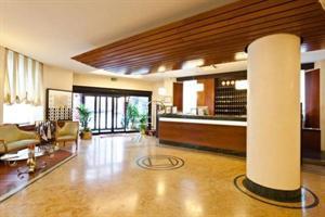 Hotel Mirage