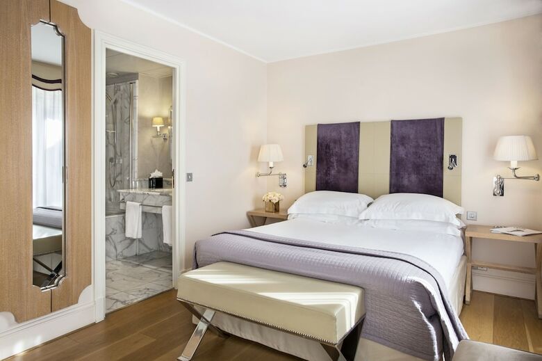 Hotel Castille Paris