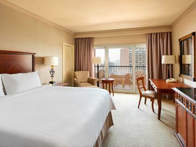 Cairo Marriott Hotel & Omar Khayyam Casino