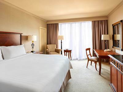 Cairo Marriott Hotel & Omar Khayyam Casino