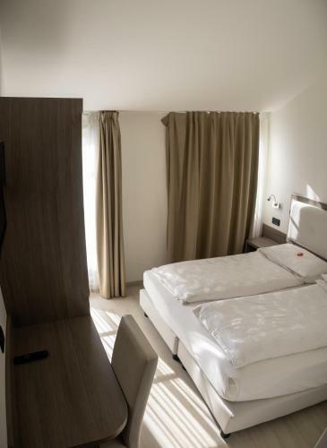 Hotel Garn� Villa Fontana