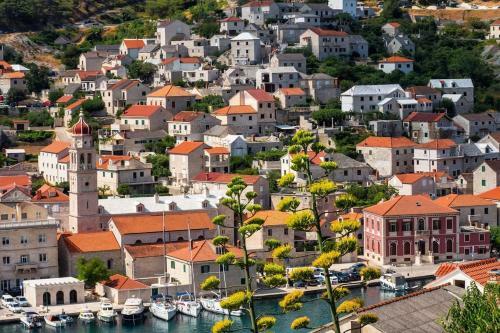Luxury Apartment Beyla In Pu?i??a, Island Bra?