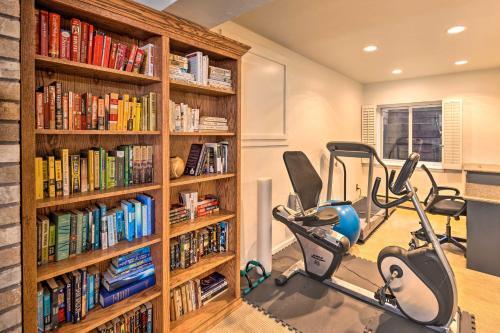 Luxe Garden-level Apartment With Sauna And Gym!