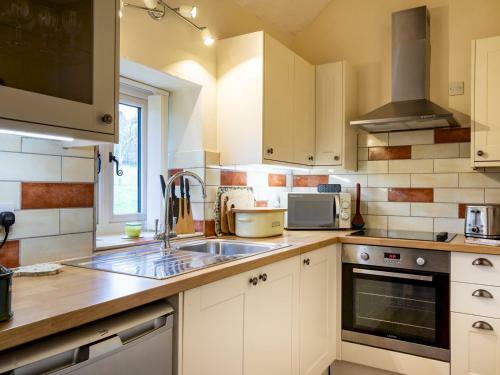 Pass The Keys The Old Stables, Cosy 1-bedroom Barn Conversion
