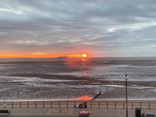 Apartamento Eastcliffe Penthouse, 2 Bed/bathroom With Parking.
