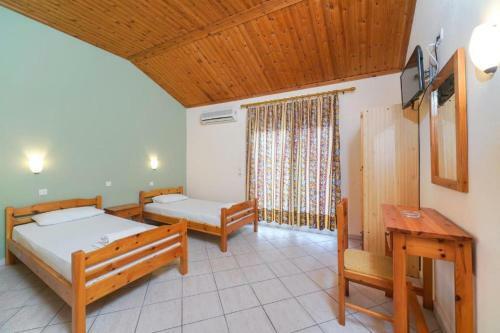 Thalatta Apartments