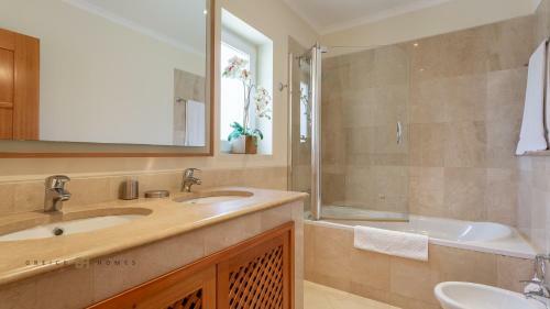 Apartamento Greice Homes-luxury 2 Bed En-suite With Pool & Golf View