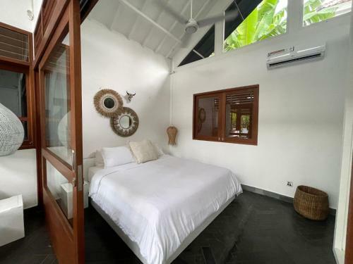 Villa Black