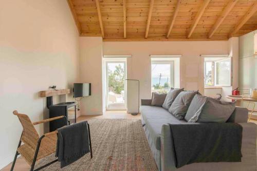 Walnut Cottage - Cosiness Between Hills And Sea.