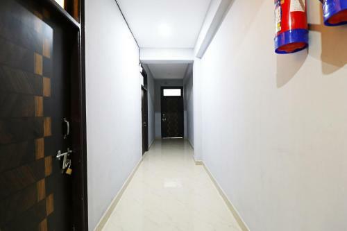 Hotel Oyo 60914 Crb Palace