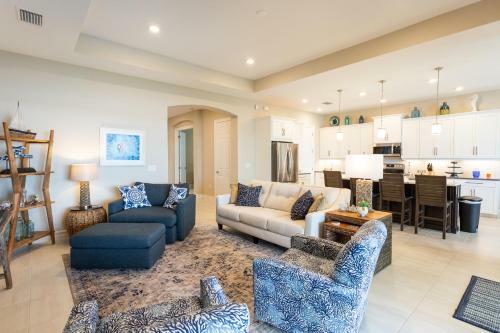 Vernazza Vacation Rental In Naples Reserve