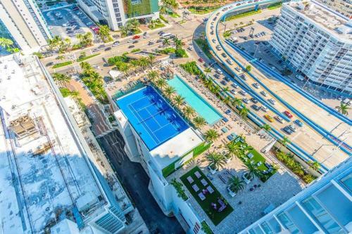 5 Amenities Luxury 3brcorner Balcony Wpanor View