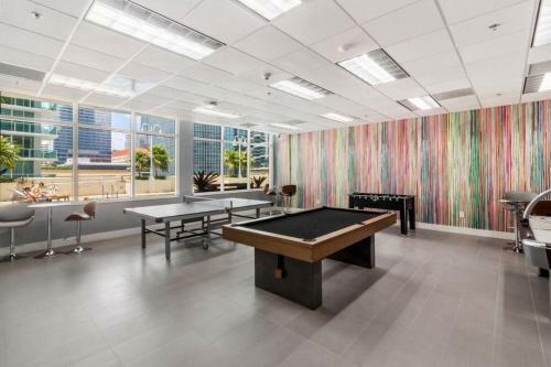 Elegant Brickell Apartment