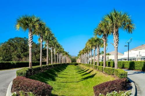 3 Bedroom Townhouse In Serenity Complex With Private Pool New Listing