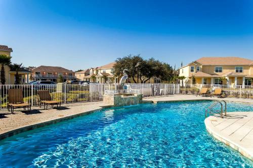 3 Bedroom Townhouse In Serenity Complex With Private Pool New Listing
