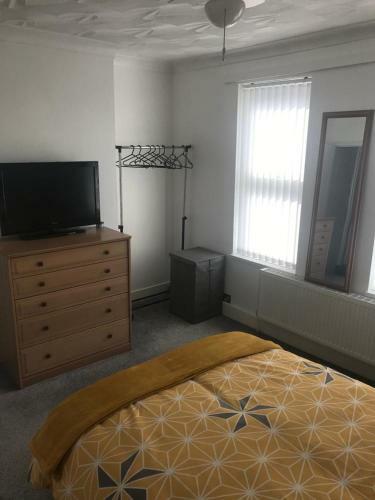Private Lovely Room Females Only