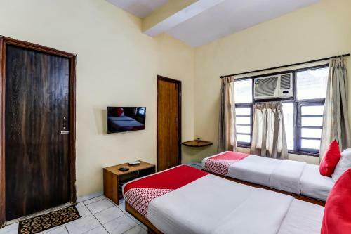 Oyo 62484 Hotel Natraj