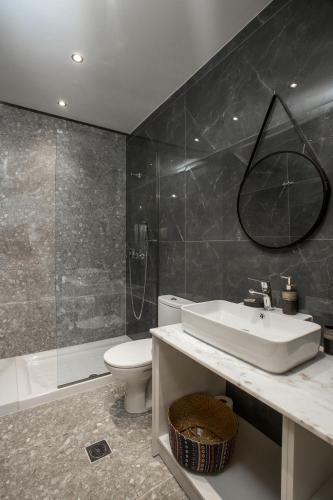 Gm Apartments-rhodes Luxury Living