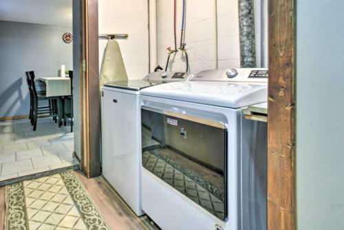 Bay City Home With Deck And Grill - Walk To Beach
