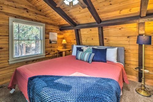 Rustic Ruidoso Cabin With Hot Tub, Deck And Grill