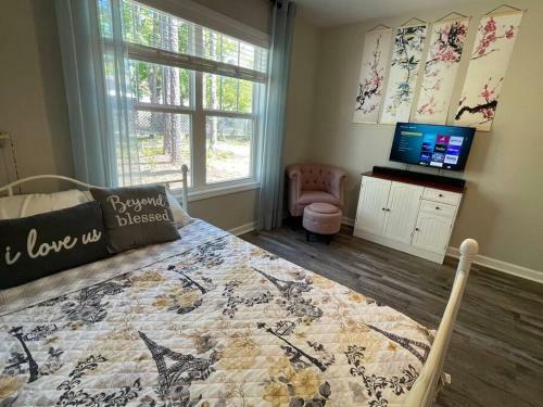Sleep 10, New Construction Home, Half Mile To Beach, 3 Bd 2 Ba, 6 Beds