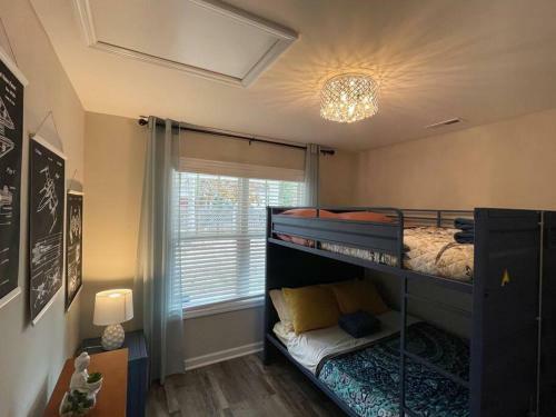 Sleep 10, New Construction Home, Half Mile To Beach, 3 Bd 2 Ba, 6 Beds