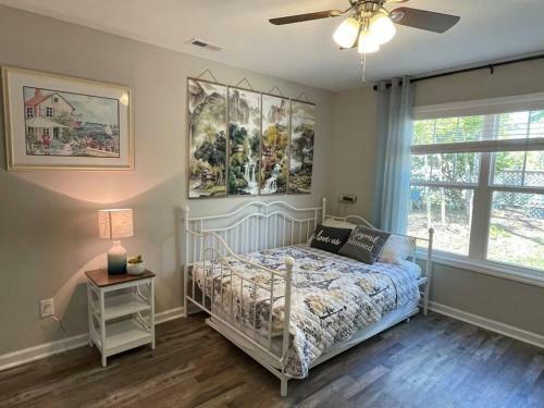 Sleep 10, New Construction Home, Half Mile To Beach, 3 Bd 2 Ba, 6 Beds
