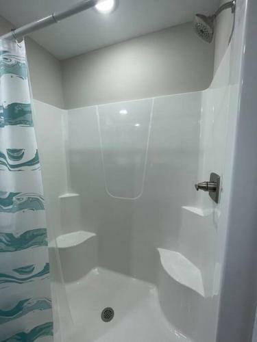 Sleep 10, New Construction Home, Half Mile To Beach, 3 Bd 2 Ba, 6 Beds