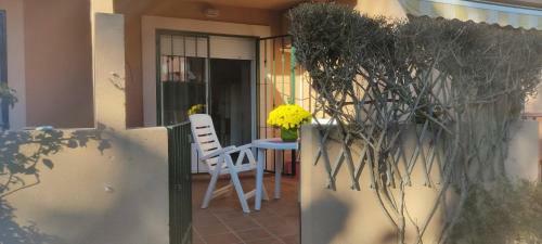 Apartamento Ground Floor Naturist Studio With Terrace