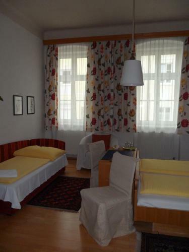 Hostal Fr�hst�ckspension Barbara
