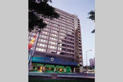 Accommodation Sydney: Hyde Park View 2 Bedroom 1 Bathroom Pet Friendly Apartment