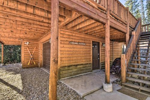 Lazy Moose Cabin With Wraparound Deck And Privacy!
