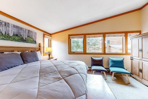 Tennis Townhome 1323