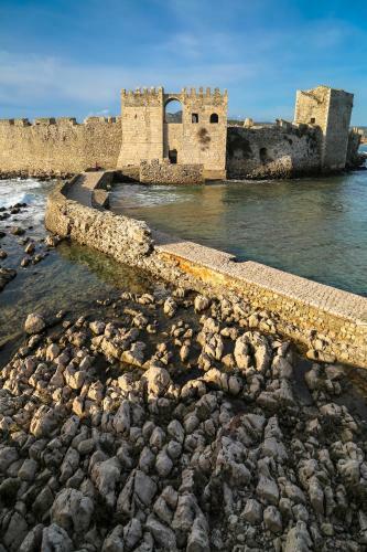 Eleni Suites Methoni