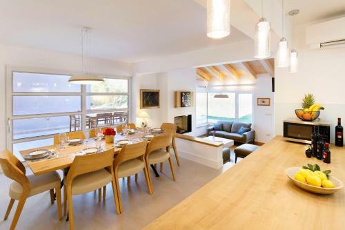 Villa Jure With Heated Pool And Electric Vehicle Station