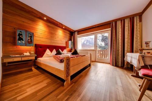 Solaia Hotel & Guesthouse