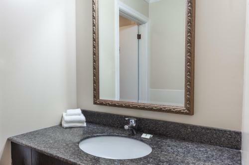 Posada Kl Inn And Suites