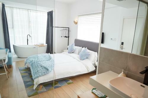 Ji Cha Zhi Geng Hostel