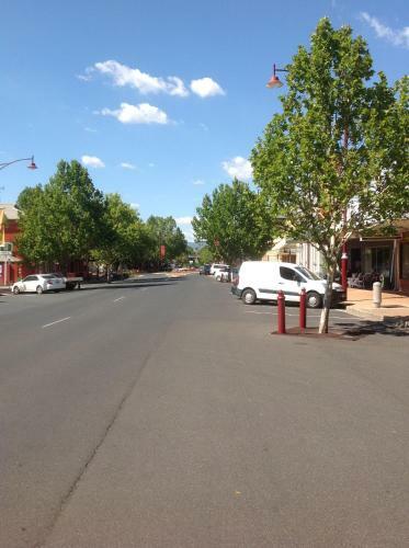 Ashton Motel