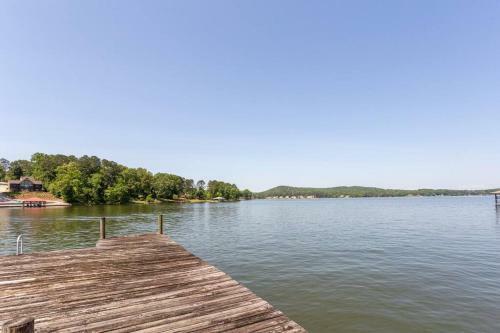 Livin' La Vida Lake By Lojo