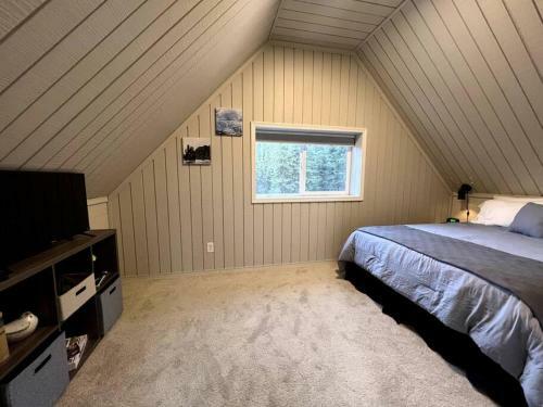 Aurora Ridge Cabin