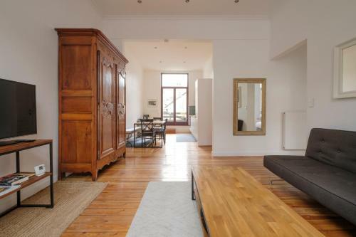 Apartamento Spacious 2 Bedrooms Flat Between Les �tangs D'ixelles And The University