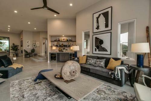 Luxurious Fountain Hills Designer Home Wviews